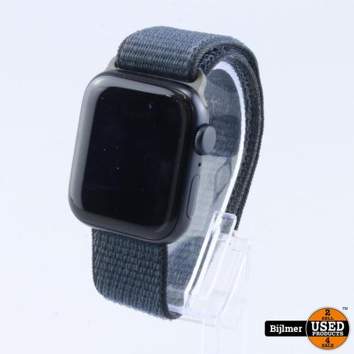 Apple Watch Series SE 2nd Gen 40mm Zwart | Nette staat, Sieraden, Tassen en Uiterlijk, Smartwatches, Zo goed als nieuw