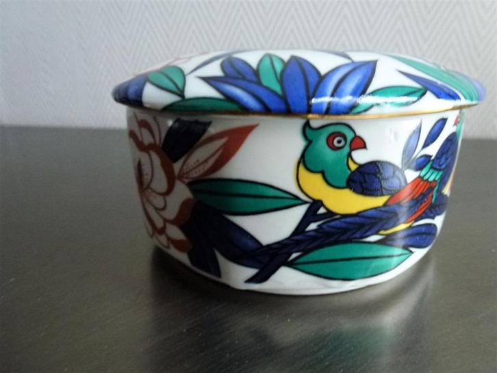 Deksel doosje gedecoreerd paradijsvogels/ bloemen. Gaaf item, Antiek en Kunst, Antiek | Porselein, Ophalen of Verzenden