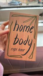 Rupi Kaur - home body (Engels, poëzie), Ophalen of Verzenden, Zo goed als nieuw, Overige
