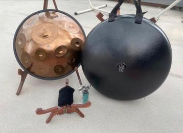 Handpan handgemaakt 12 noten d mineur 432 hz geluidsgenezing beschikbaar voor biedingen