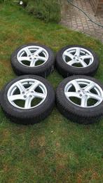 Winterbanden Uniroyal op Lichtmetalen velgen  185/60 R15, Auto-onderdelen, Banden en Velgen, Ophalen, Gebruikt, 15 inch, Banden en Velgen