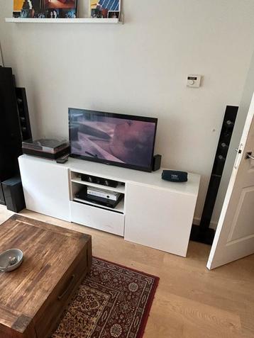 Wit tv meubel, gratis op te halen