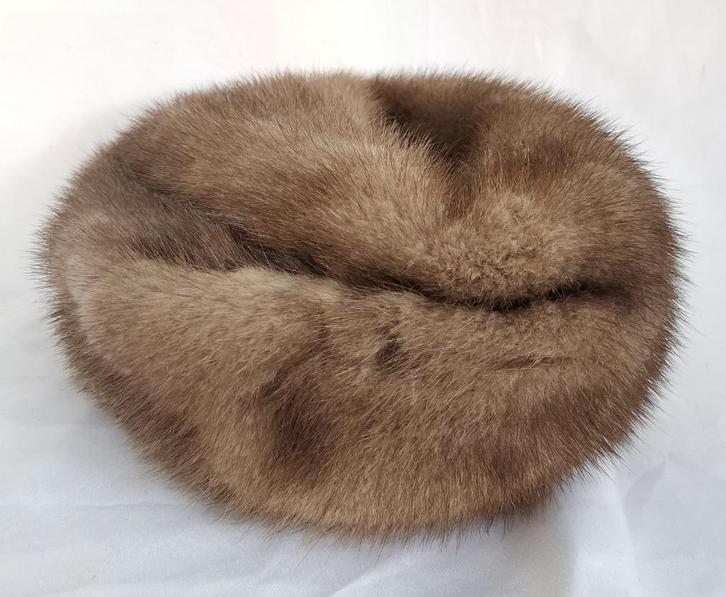Vintage origineel luxe dames bont muts waardevol erfstuk, Kleding | Dames, Mutsen, Sjaals en Handschoenen, Zo goed als nieuw, Muts