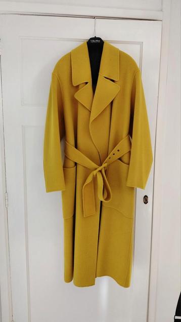 Prachtige wollen Max Mara weekend mantel M42 NW699,- beschikbaar voor biedingen