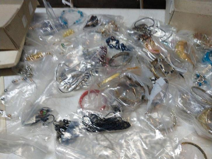 oude Sieraden, Sieraden, Tassen en Uiterlijk, Antieke sieraden, Overige typen, Overige materialen, Ophalen of Verzenden