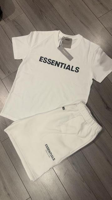 Essentials pak top top kwaliteit  beschikbaar voor biedingen