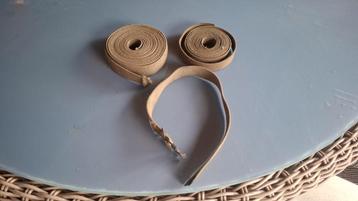 Vintage Legerband - Canvas beschikbaar voor biedingen