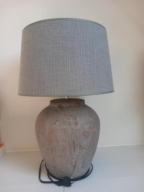 Landelijke kruiklamp met kap, Huis en Inrichting, Lampen | Lampenkappen, Zo goed als nieuw, 50 cm of meer, Rond, Ophalen