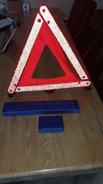 Gevaren driehoek Ford  beschikbaar voor biedingen