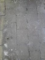 Bestrating, betonklinkers antraciet 20x15 dikte 6cm. 35m2, Ophalen, Gebruikt
