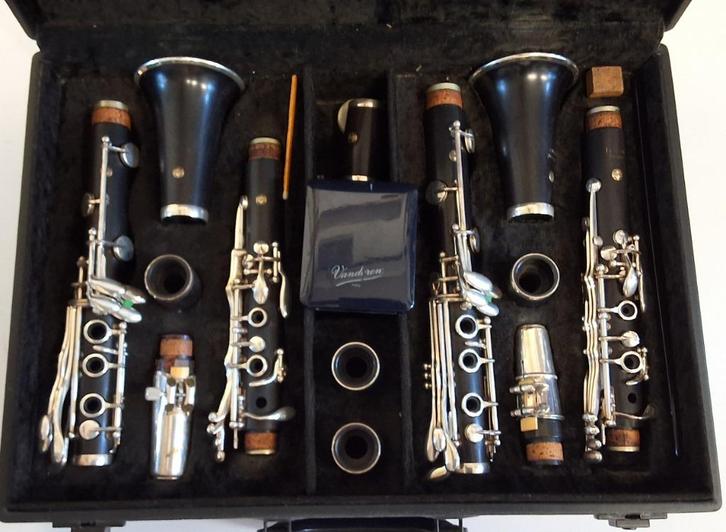 Leblanc Bb en A kalrinet Opus 1, Muziek en Instrumenten, Blaasinstrumenten | Klarinetten, Gebruikt, Bes-klarinet, Hout, Met koffer