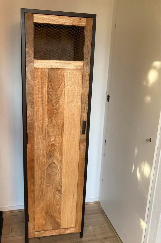 Hoge industriële zware kast, Huis en Inrichting, Kasten | Overige, Zo goed als nieuw, Ophalen