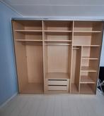 Ruime kledingkast met veel opbergruimte, Ophalen, Overige materialen, Gebruikt, 200 cm of meer