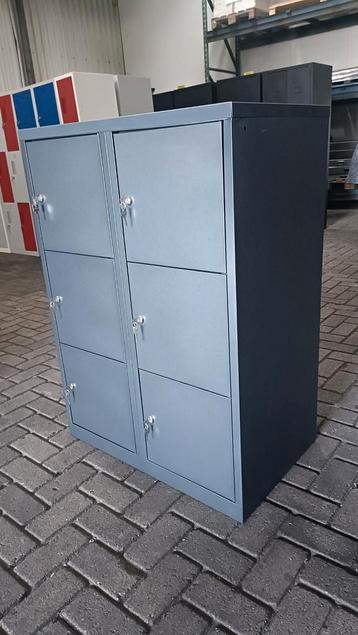 Metalen 6 deurs lockerkast, kluisjeskast  beschikbaar voor biedingen