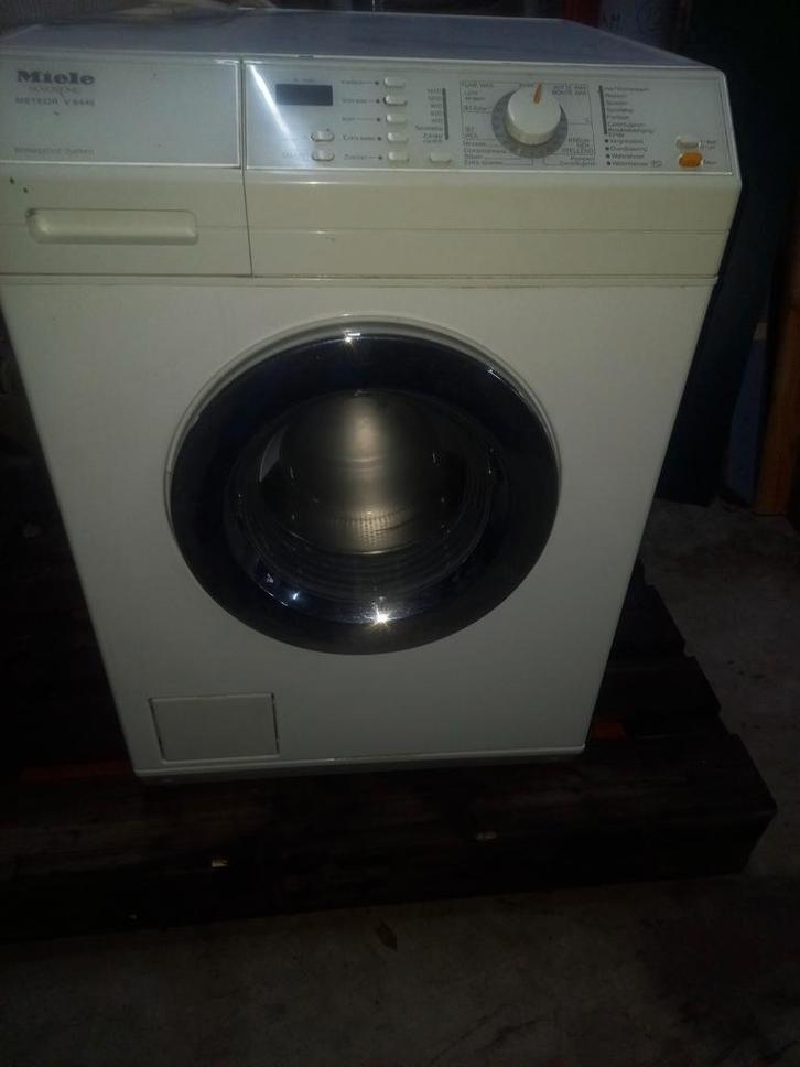 Miele Wasmachine - Betrouwbaar en Duurzaam, Witgoed en Apparatuur, Wasmachines, Gebruikt, Voorlader, 6 tot 8 kg, 85 tot 90 cm