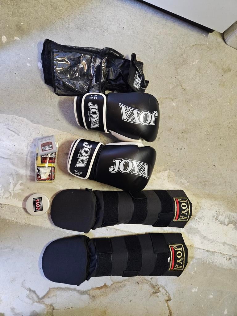 Joya boks handschoenen set, Sport en Fitness, Ophalen of Verzenden, Nieuw, Bokshandschoenen