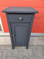 Bijna gratis nachtkastje, Huis en Inrichting, Ophalen, Zo goed als nieuw, Minder dan 45 cm, 55 tot 70 cm