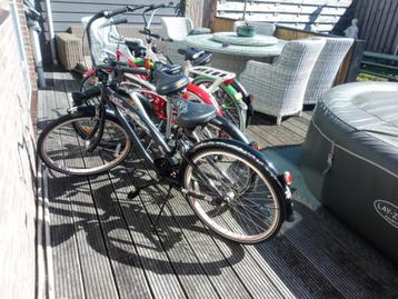 Partij 5 goede en onderhouden fietsen meteen te gebruiken. beschikbaar voor biedingen