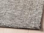 TIPHEDE IKEA vloerkleed 155x220cm zw/wit met anti-slipkleed, 150 tot 200 cm, 200 cm of meer, Ophalen of Verzenden, Zo goed als nieuw