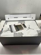 Air Jordan 4 x Undefeated - Nieuw!, Kleding | Heren, Schoenen, Overige kleuren, Nieuw, Ophalen of Verzenden, Sneakers of Gympen