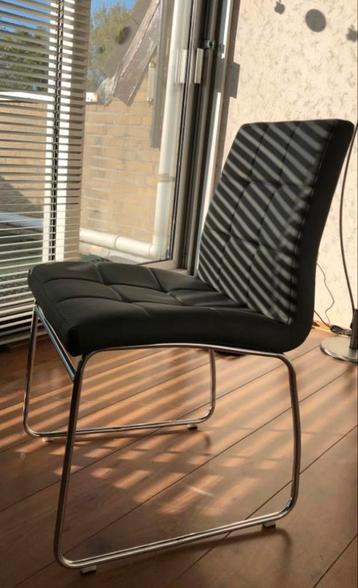Weg=weg  6 Eettafel Stoelen