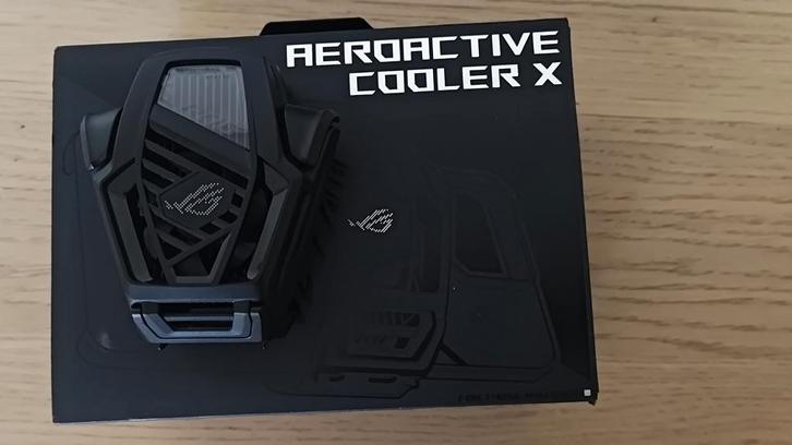Aeroactive Cooler X ASUS ROG, Spelcomputers en Games, Games | Pc, Zo goed als nieuw, 1 speler, Vanaf 3 jaar, Ophalen of Verzenden