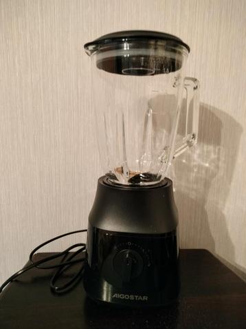 Blender met glazen kan 1.5 L beschikbaar voor biedingen