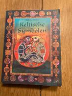 Keltische Symbolen - Sabine Heinz, Ophalen of Verzenden, Gelezen, Overige onderwerpen, Achtergrond en Informatie