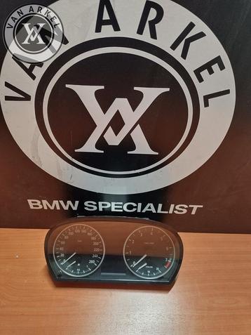 Kilometer teller E91 6983483 beschikbaar voor biedingen