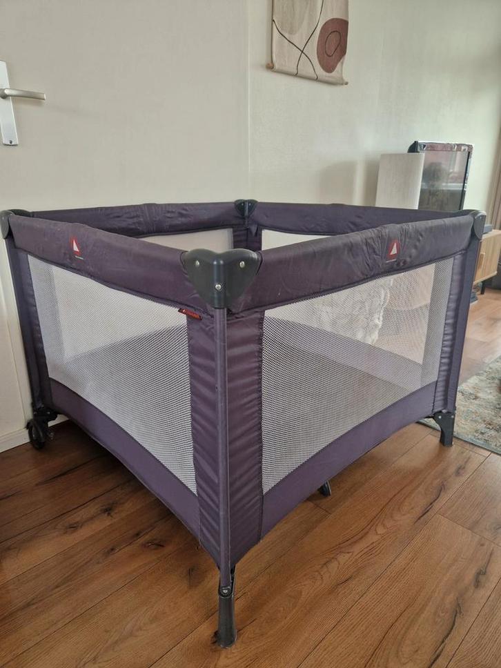 Topmark Inklapbare Box - Vierkant, Kinderen en Baby's, Boxen, Gebruikt, Vierkant, Wieltjes, Ophalen