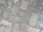 Gezocht Betonklinkers kleur aubergine of zwart, Tuin en Terras, Tegels en Klinkers, Ophalen, Gebruikt, Klinkers, Minder dan 5 m²