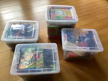 4 Kratten keurig Duplo en overig zgan speelgoed beschikbaar voor biedingen