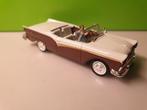 Universal Hobbies James Bond - Ford Fairlane 500 Skyliner [w, Hobby en Vrije tijd, Modelauto's | 1:43, Ophalen of Verzenden, Gebruikt