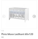 Pinio Moon ledikant 60x120 en commode 2 laden, Kinderen en Baby's, Kinderkamer | Bedden, Minder dan 70 cm, Minder dan 140 cm, Matras