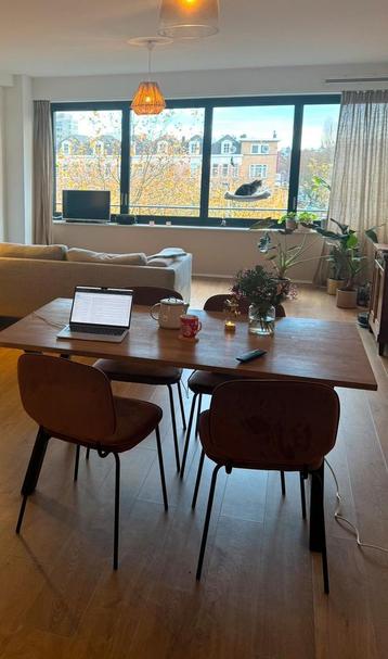 Industriële eettafel hout 160 x 90 cm stalen poten beschikbaar voor biedingen