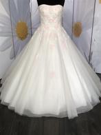 Nieuw maat 40 (40/42)fantastique Ivoor/zacht roze, Trouwjurk, Overige kleuren, Nieuw, Ophalen of Verzenden