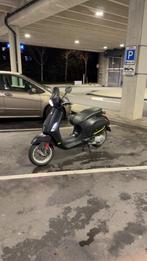 Vespa sprint 125 cc, Fietsen en Brommers, Scooters | Vespa, Ophalen of Verzenden, Zo goed als nieuw, Benzine, Overige modellen