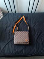 Bruine Schoudertas, Overige merken, Bruin, Ophalen of Verzenden, Zo goed als nieuw