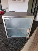 Metalen medicijnkastje., Minder dan 50 cm, Ophalen of Verzenden, Glas, Minder dan 25 cm