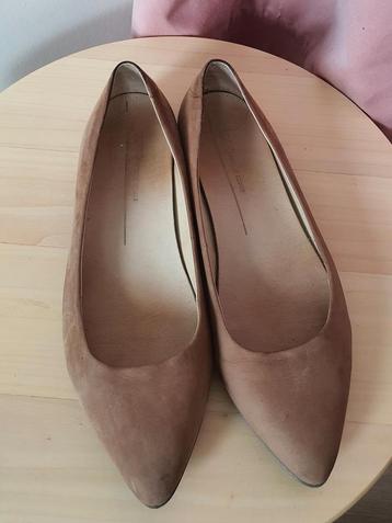 Ecco suede flats 39