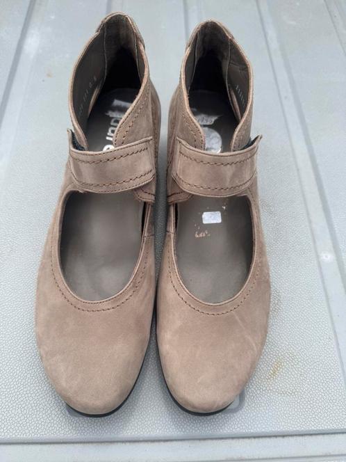 *Durea* Gave Pumps mt 6 (= mt 39) breedte mt G Zgst!, Kleding | Dames, Schoenen, Zo goed als nieuw, Pumps, Beige, Ophalen of Verzenden