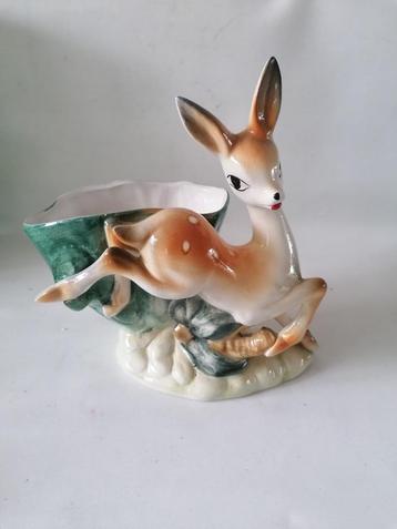 vintage keramiek beeld/plantenbak van een BAMBI hert izgst beschikbaar voor biedingen