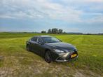 Lexus ES 300h Hybrid 218pk CVT 2023 Grijs, Auto's, Lexus, Zwart, 4 cilinders, 2487 cc, 1655 kg