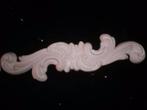 nr6 ) ornamentje is 26cm lang en 6cm breed materiaal is gips, Antiek en Kunst, Curiosa en Brocante, Ophalen of Verzenden