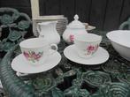 Roomstel, 2 kop en schotels, Kom Schumann Arzberg bloemen, Antiek en Kunst, Antiek | Servies los, Ophalen of Verzenden