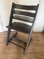 Allernieuwste model Stokke Tripp Trapp *hazy grey*, Kinderen en Baby's, Kinderstoelen, Ophalen, Zo goed als nieuw, Meegroeistoel
