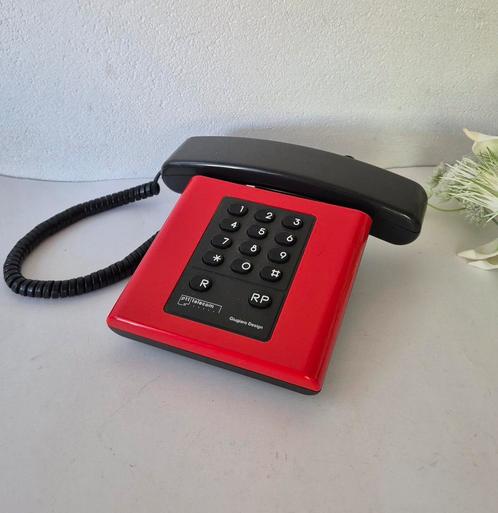 PTT telefoon rood zwart type Elite Giugiaro design, Telecommunicatie, Vaste telefoons | Niet Draadloos, Ophalen of Verzenden