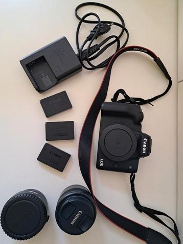 Canon M50 + adapter + 15-45mm lens + accu's + tas beschikbaar voor biedingen