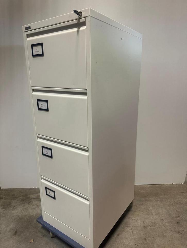 Triumph stalen 4 ladenkast, Huis en Inrichting, Kasten | Roldeurkasten en Archiefkasten, Zo goed als nieuw, 100 tot 150 cm, Minder dan 50 cm