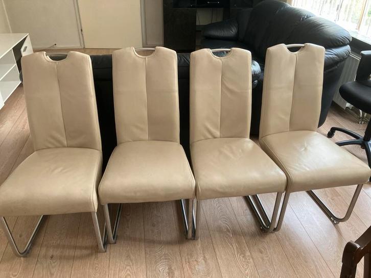 4 Beige Eetstoelen, Huis en Inrichting, Stoelen, Gebruikt, Vier, Metaal, Overige kleuren, Ophalen